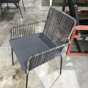 ghế cafe đan mây nhựa