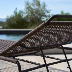 giường tắm nắng ngoài trời