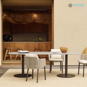 bàn đôi hình bầu dục