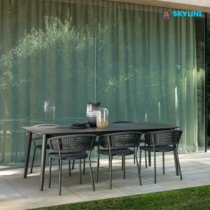 bàn ăn ngoài trời