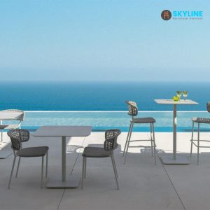 bàn cafe ngoài trời