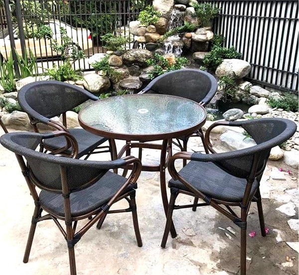 mẫu bàn ghế cafe kính đẹp