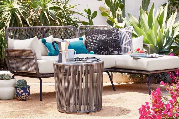 bàn ghế giả mây cho quán cafe sân vườn