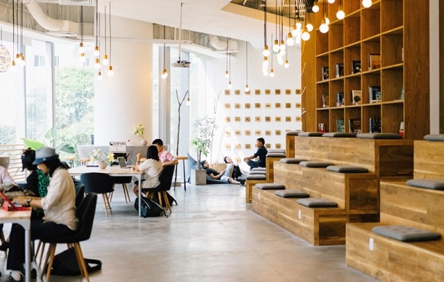 Cần bố trí bàn ghế phù hợp nhiều không gian