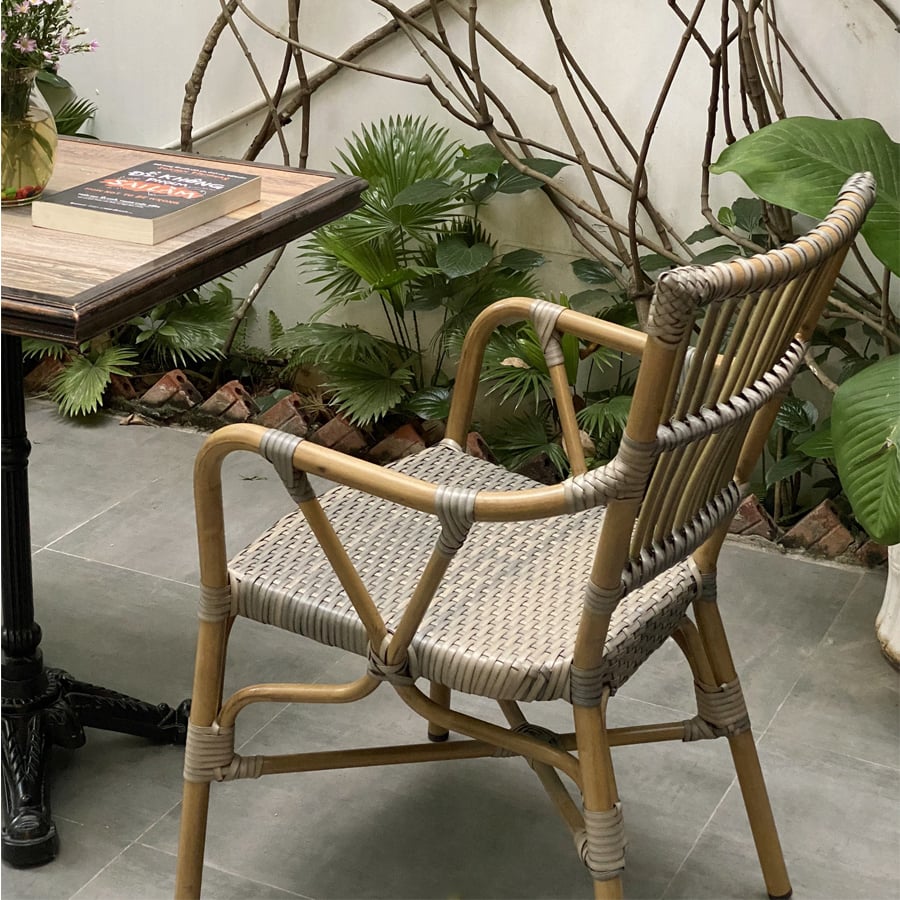 Bộ bàn ghế cafe ngoài trời khung sắt đan mây