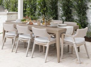 Bàn ghế ăn ngoài trời